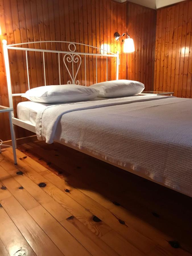9Mouses Chasiotis Guest House Ampelakia Eksteriør bilde